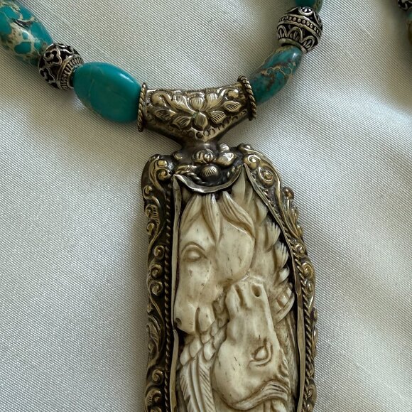 Turquoise Necklace w/ Carved Bone Horse Head Pendant 31 inches in Length - Picture 4 of 9